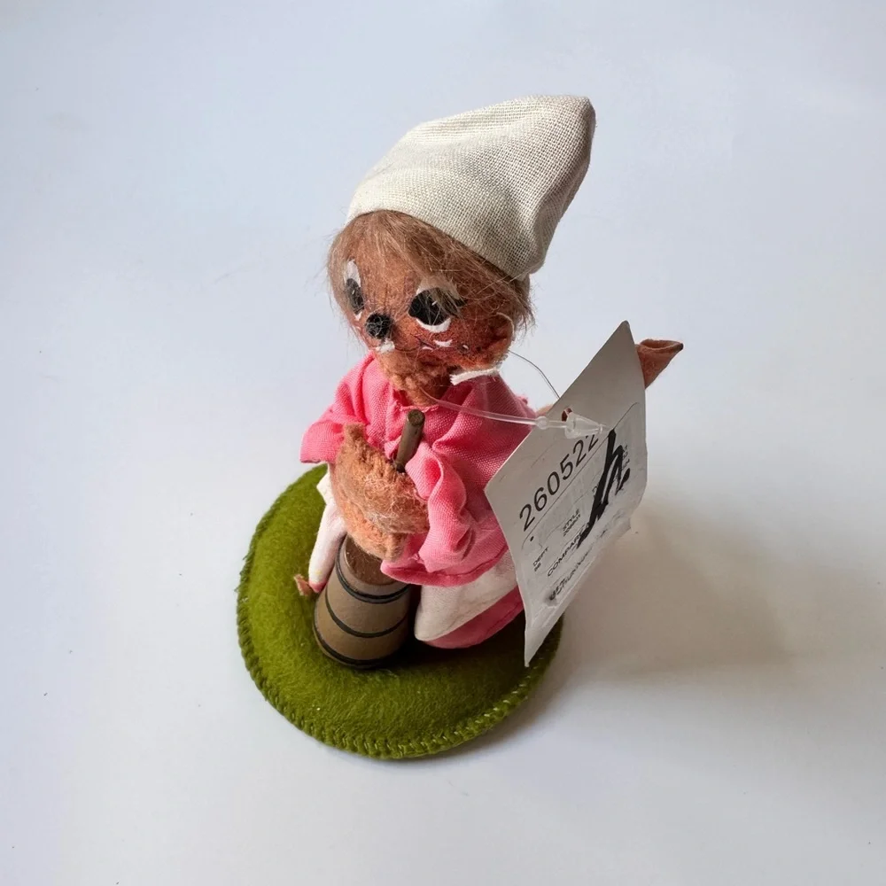 Annalee Doll Colonial Girl Mouse Butter Churning 5